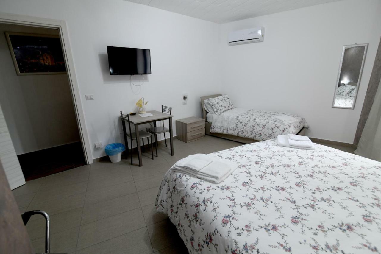 Bed and Breakfast La Regina Di Saba Пьяцца-Армерина Экстерьер фото