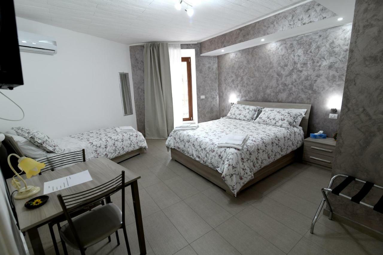 Bed and Breakfast La Regina Di Saba Пьяцца-Армерина Экстерьер фото